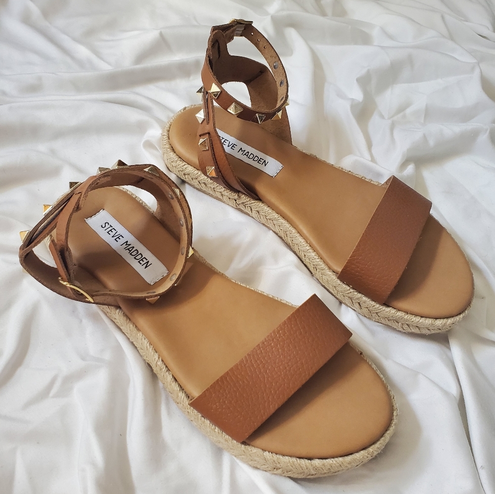 Steve Madden Studded Sandals NWOT